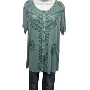 S/M. NWT. Sacred Threads Embroidered Green Women's Top. LG/GR/GR